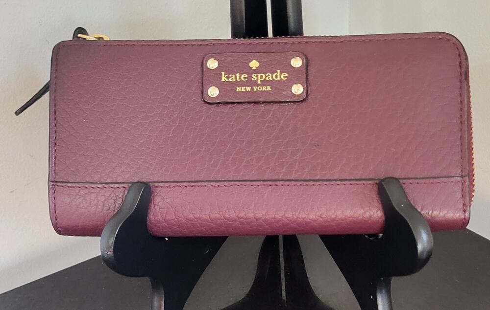 Kate Spade Pebbled Leather Zip Around Long Accordion Wallet Clutch Burgundy EUC